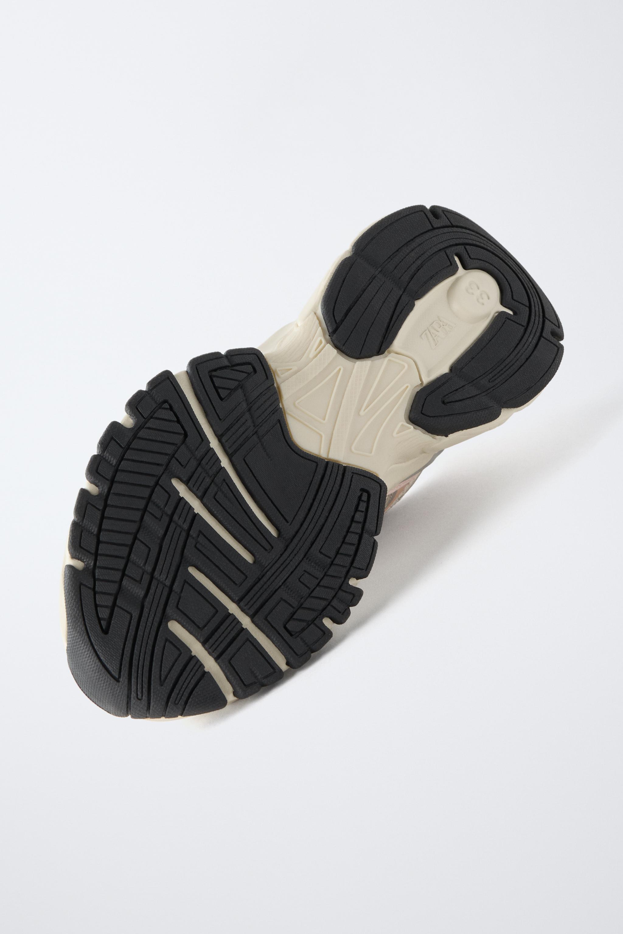 METALLIC MESH SNEAKERS